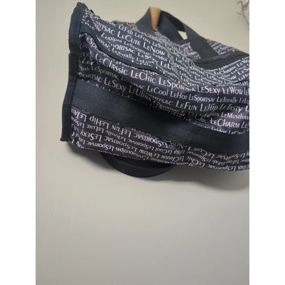 LeSportsac Black & White Duffle Weekender Tote bag 16 x 12 x 7